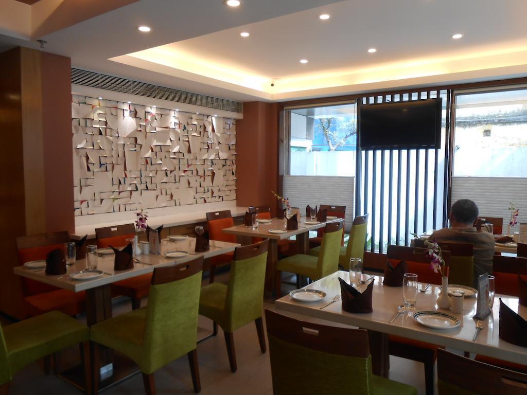 Southern Plaza Kalküta Dış mekan fotoğraf